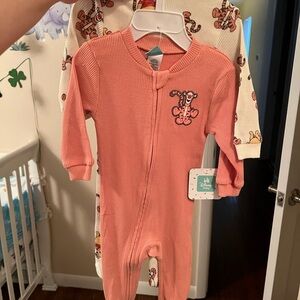 NWT Disney Baby Winnie the Pooh One-Piece 2 set Sleeping Pijamas